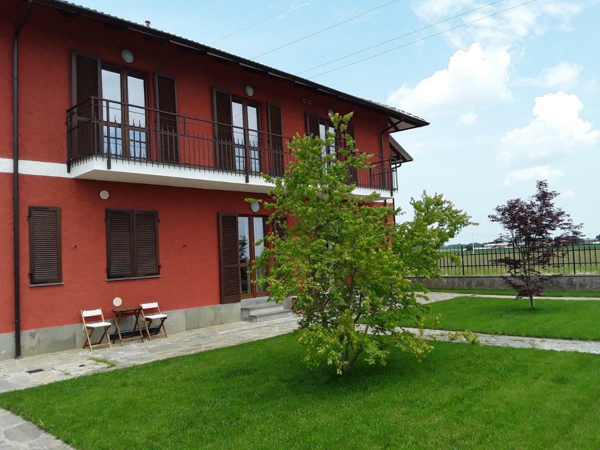 Tra Menta E Meliga Hotel Carignano  Exterior foto